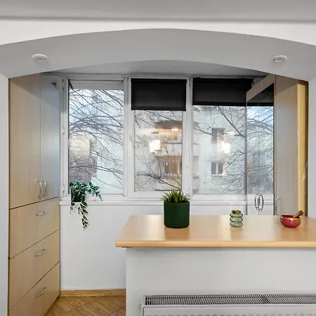 Appartement Design-led With Private Balcony, Boekarest