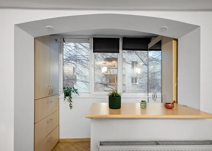 Lejlighed Design-led With Private Balcony, Bukarest