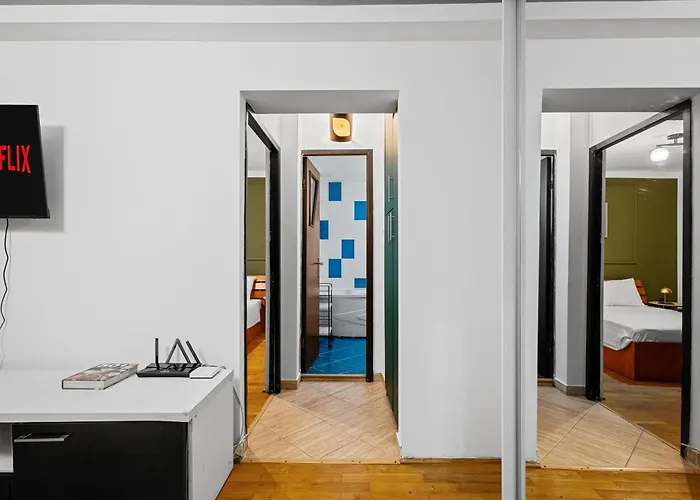 Design-led With Private Balcony, Lägenhet Bukarest