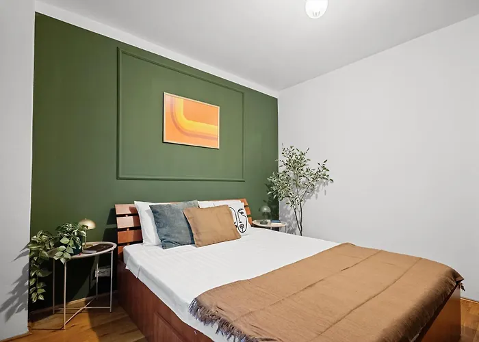 Design-led With Private Balcony, Lägenhet Bukarest