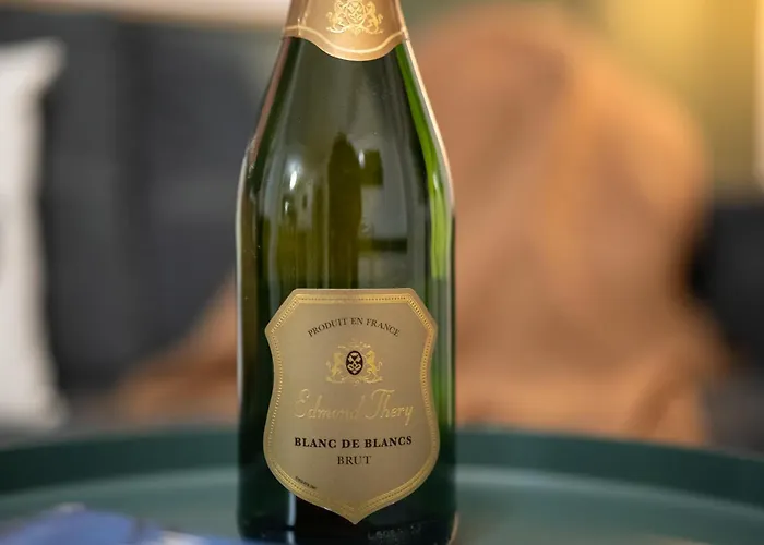 Design-led With Private Balcony, Lägenhet *