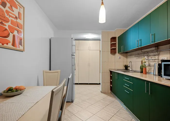 Lägenhet Design-led With Private Balcony, *